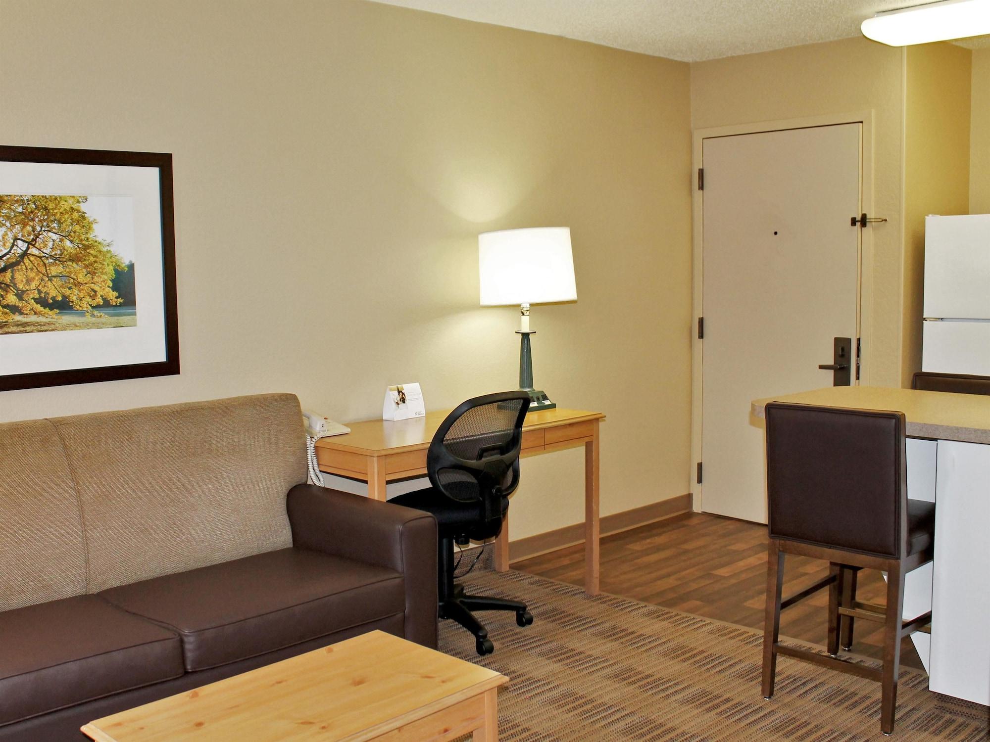 Extended Stay America Suites - North Chesterfield - Arboretum Richmond Exterior foto
